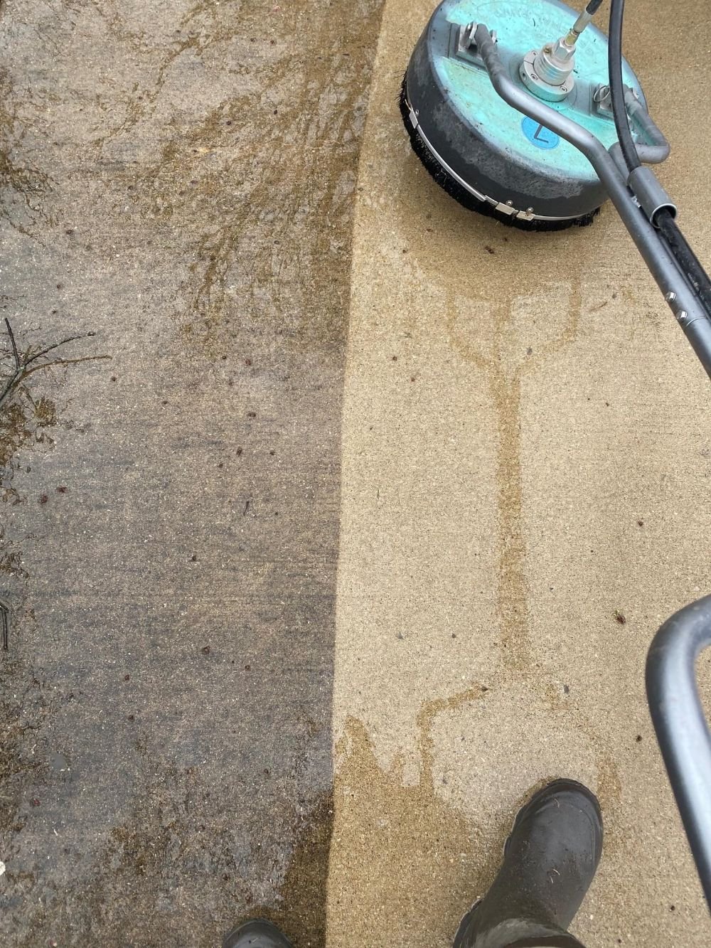 Concrete Pressure Washing