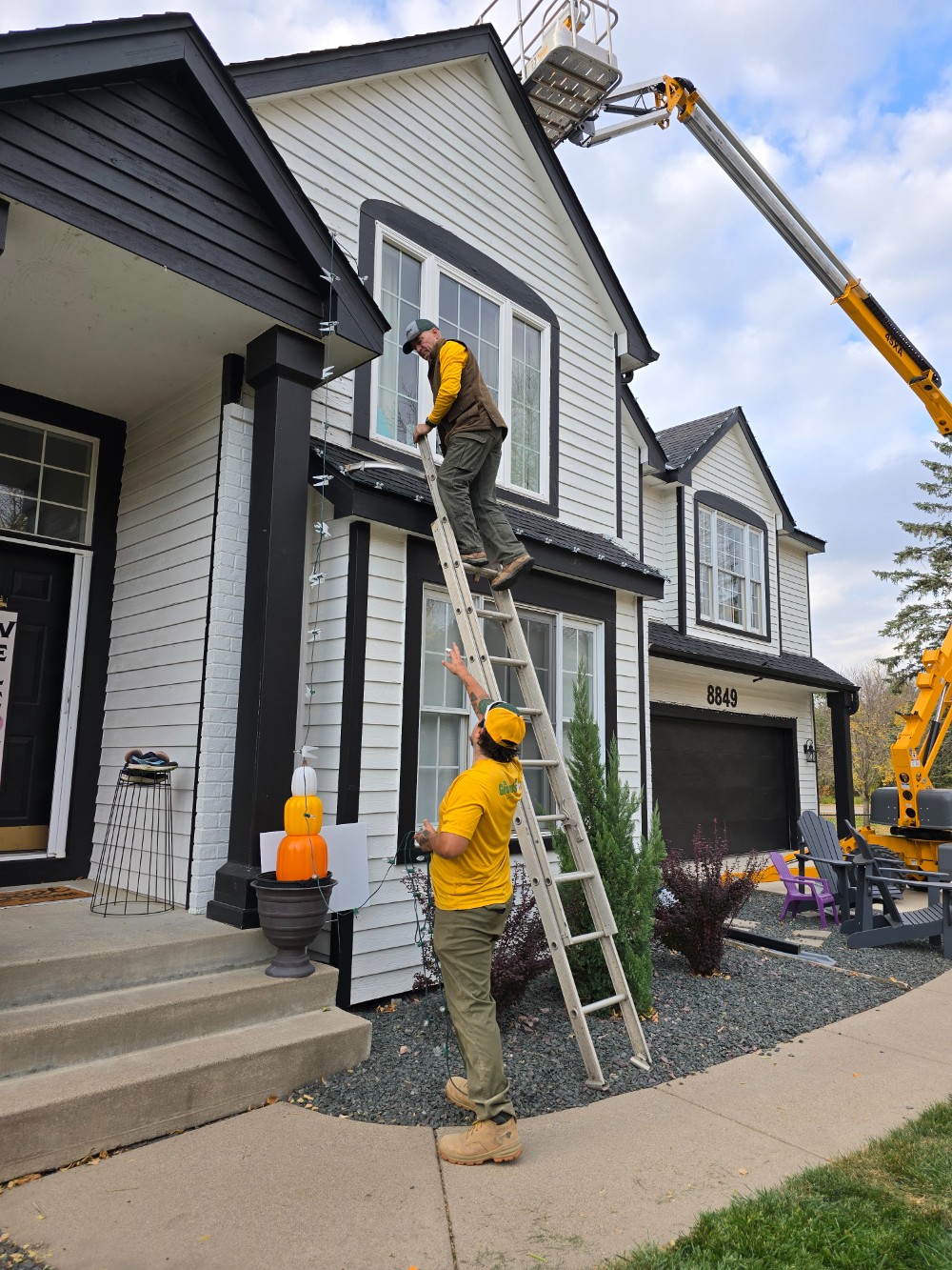 Holiday Lighting Installation