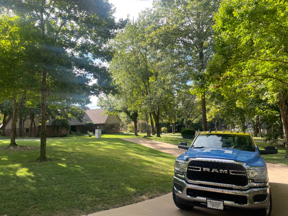 Lawn Maintenance in Southwest Tulsa