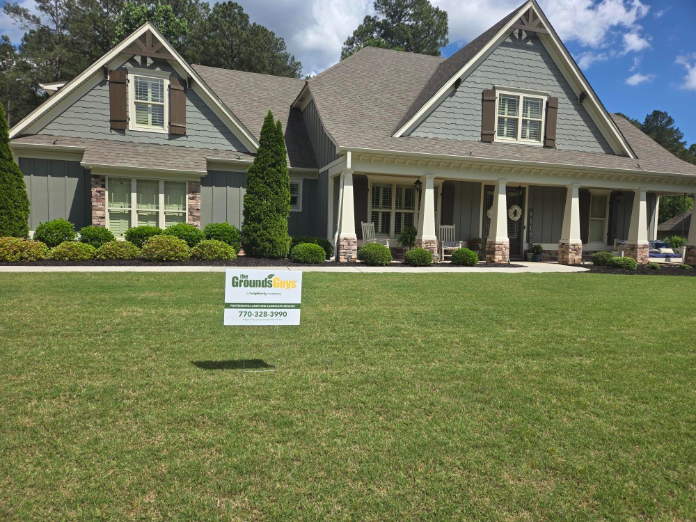 Lawn maintenance in Newnan