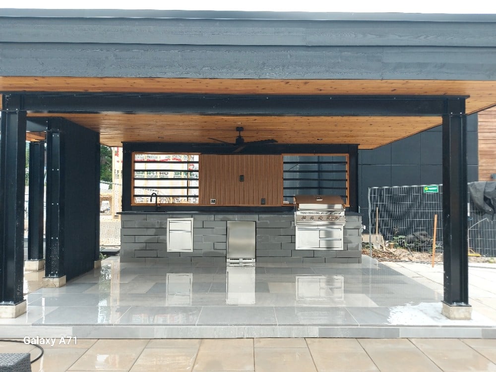 Porcelain and Kitchen Install