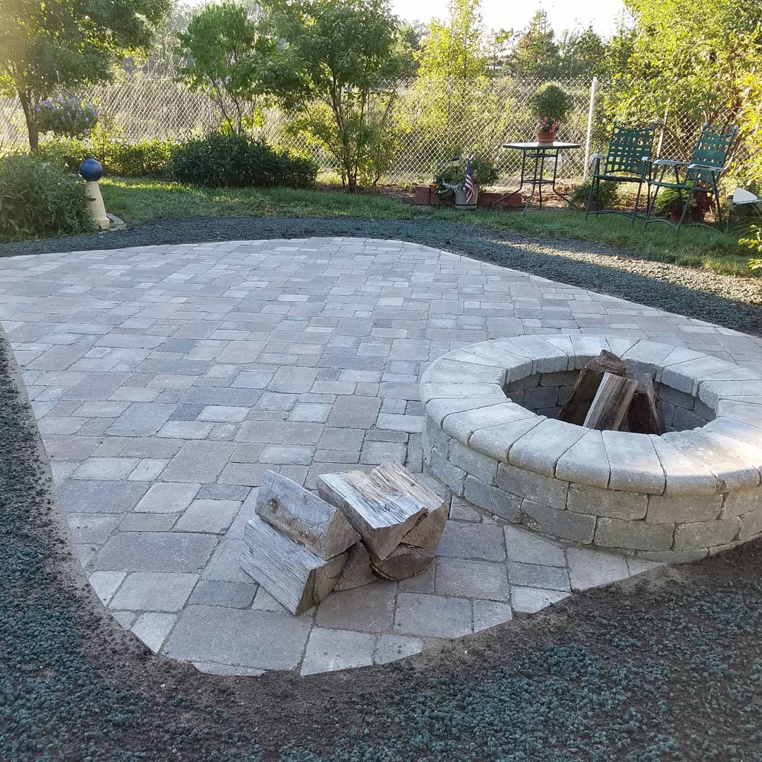 The Grounds Guys of Avon General