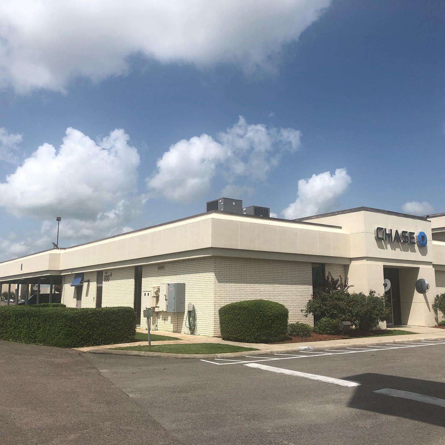 The Grounds Guys of Beaumont General