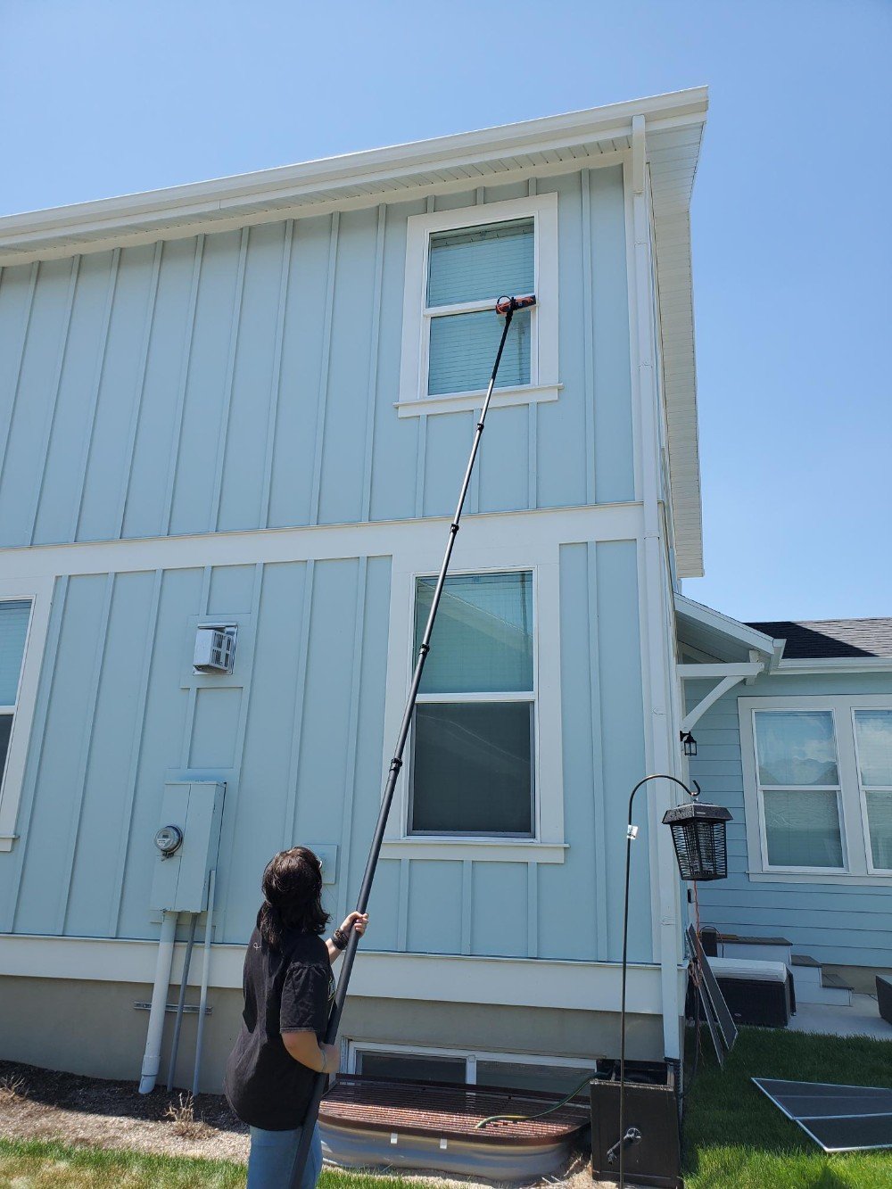 Water fed pole