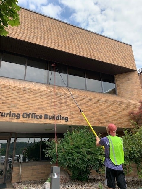 Window Cleaning with water fed pole system