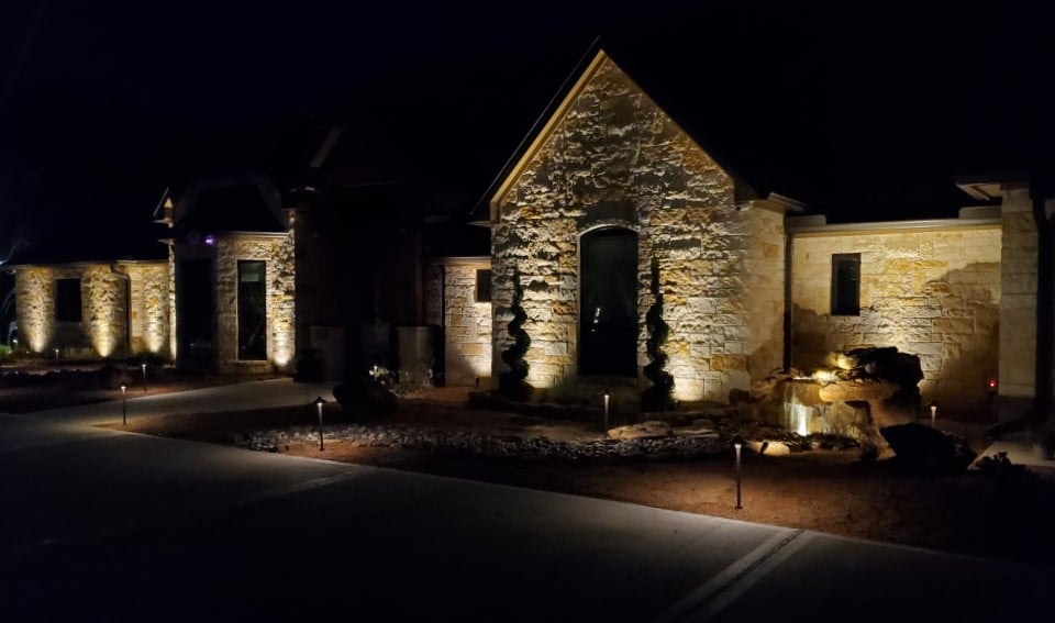 landscape outdoor lighting
