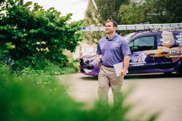 Window Genie tech arriving to provide window cleaning services