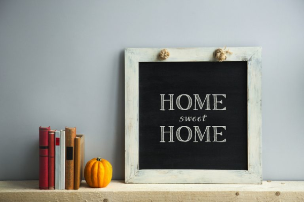A chalkboard saying home sweet home