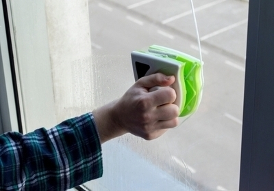 Magnetic window cleaner.
